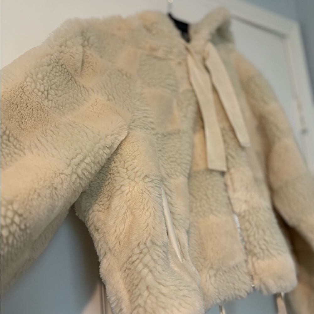 BY ANTHROPOLOGIE CROPPED FAUX FUR HOODIE JACKET - Picture 7 of 12
